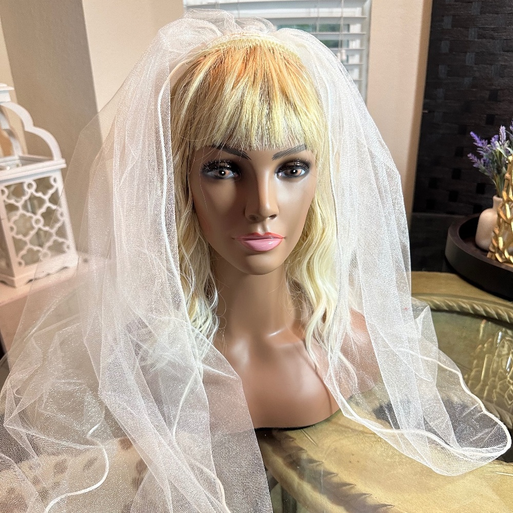 Wolfson Bridal Veil